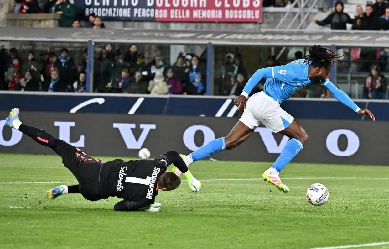 爱游戏app下载-那不勒斯客场大胜，稳住联赛前六位置的简单介绍