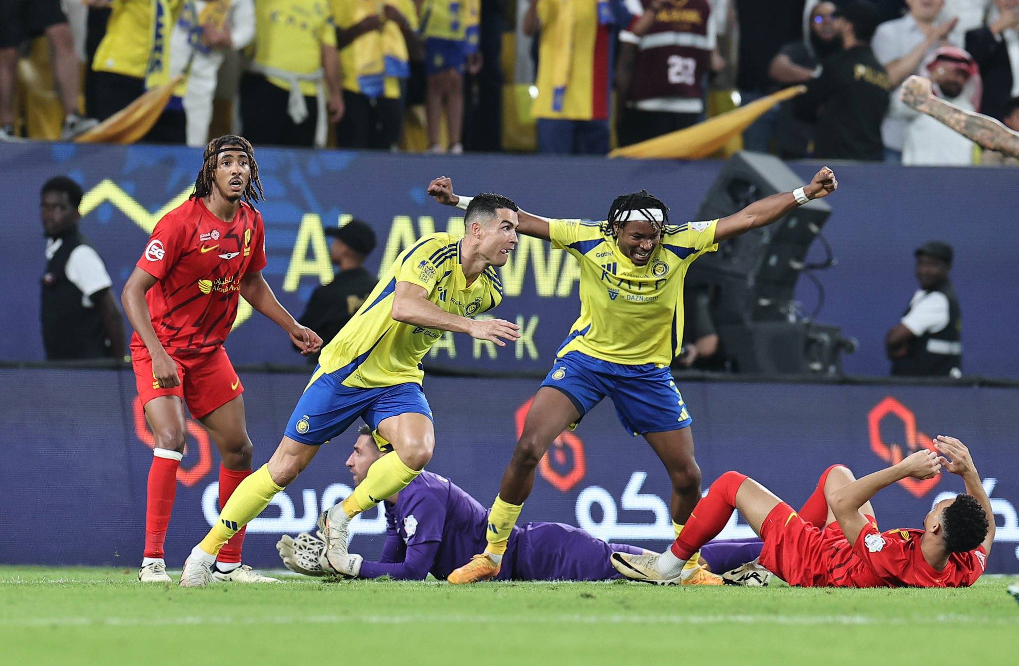 罗马队在周末比赛中取得胜利并保持领先 罗马队在周末比赛中取得胜利并保持领先