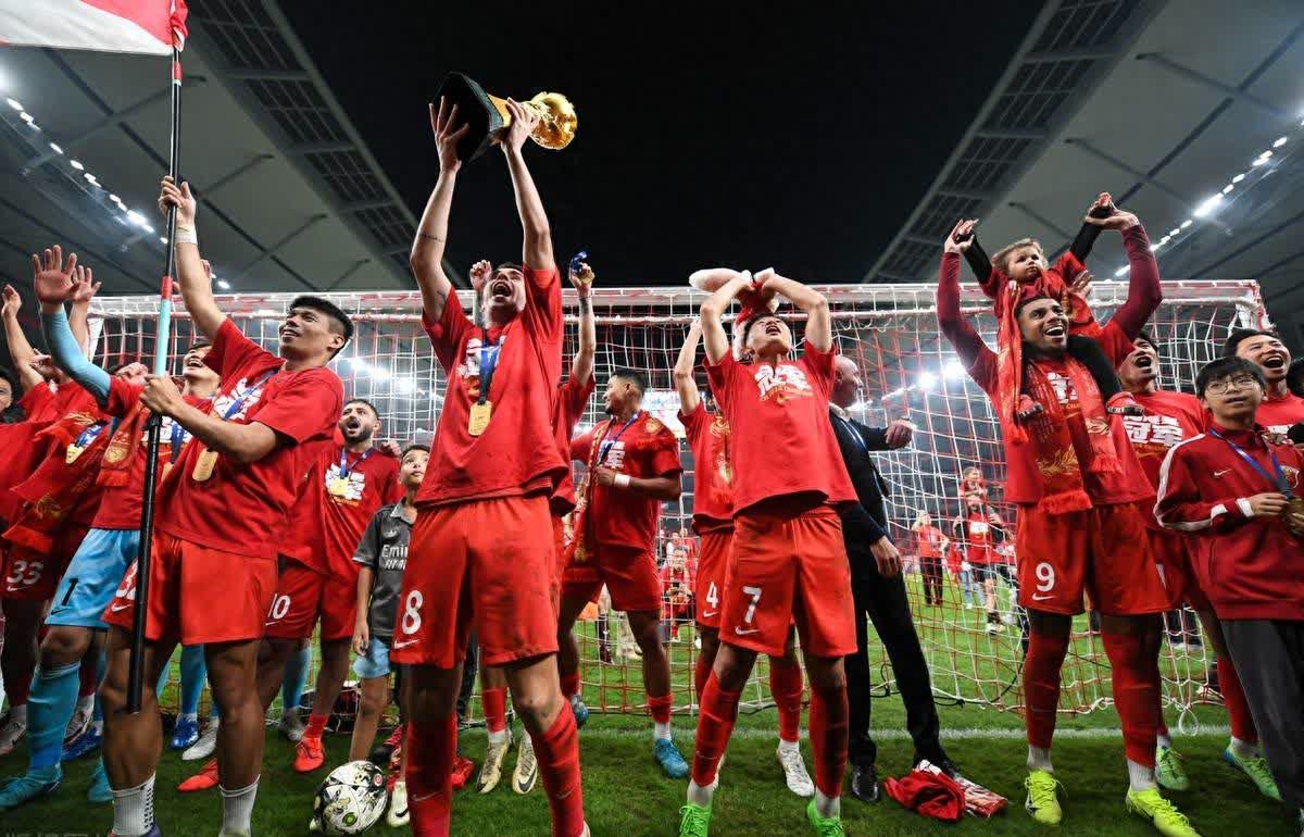 爱游戏入口-主场强队对战，比赛激烈程度超预期